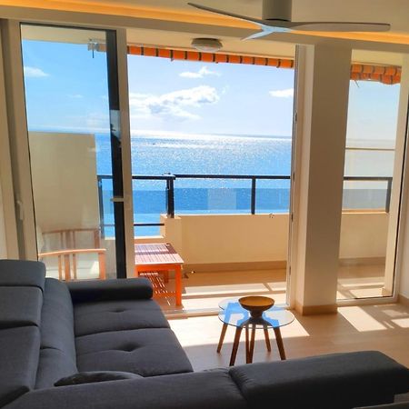 Beachfront -- New Luxury Apartment -- 1ª Linea Playa -- Fuengirola City Center -- Private Parking -- Panoramic Sea Views -- Exteriör bild