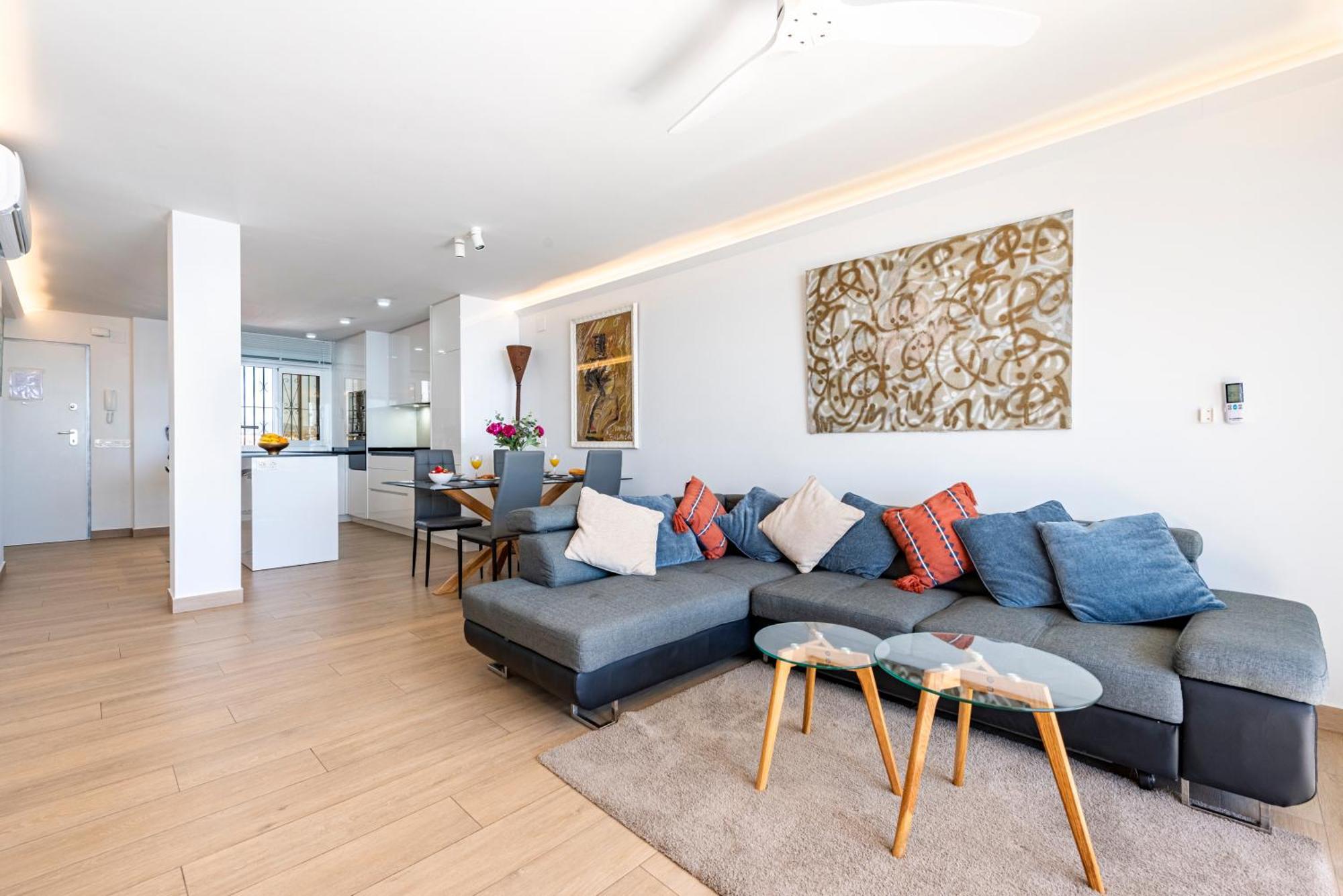 Beachfront -- New Luxury Apartment -- 1ª Linea Playa -- Fuengirola City Center -- Private Parking -- Panoramic Sea Views -- Exteriör bild